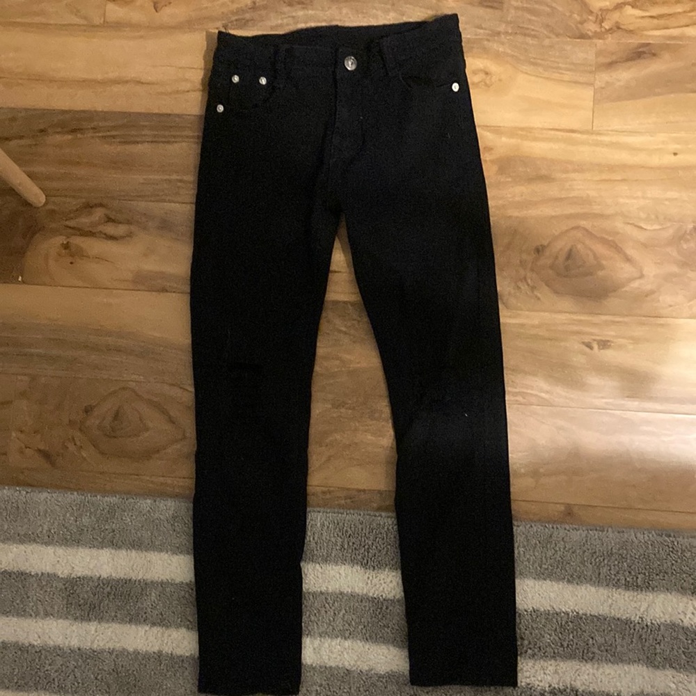 black skinny jeans